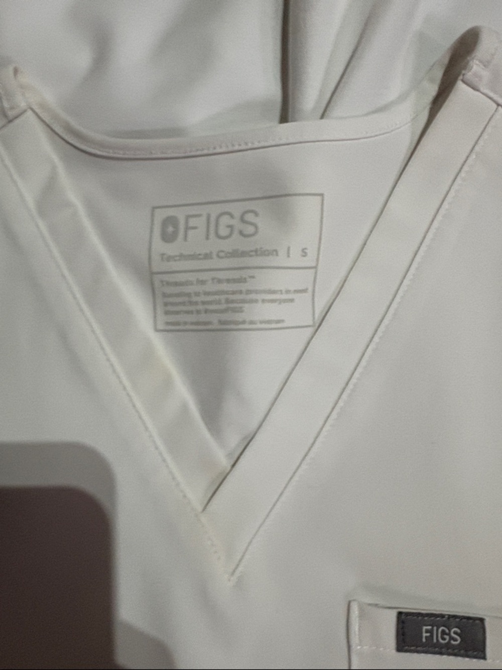Figs White Short Sleeve V-Neck Scrub Top - One Pocket - Picture 4 of 4